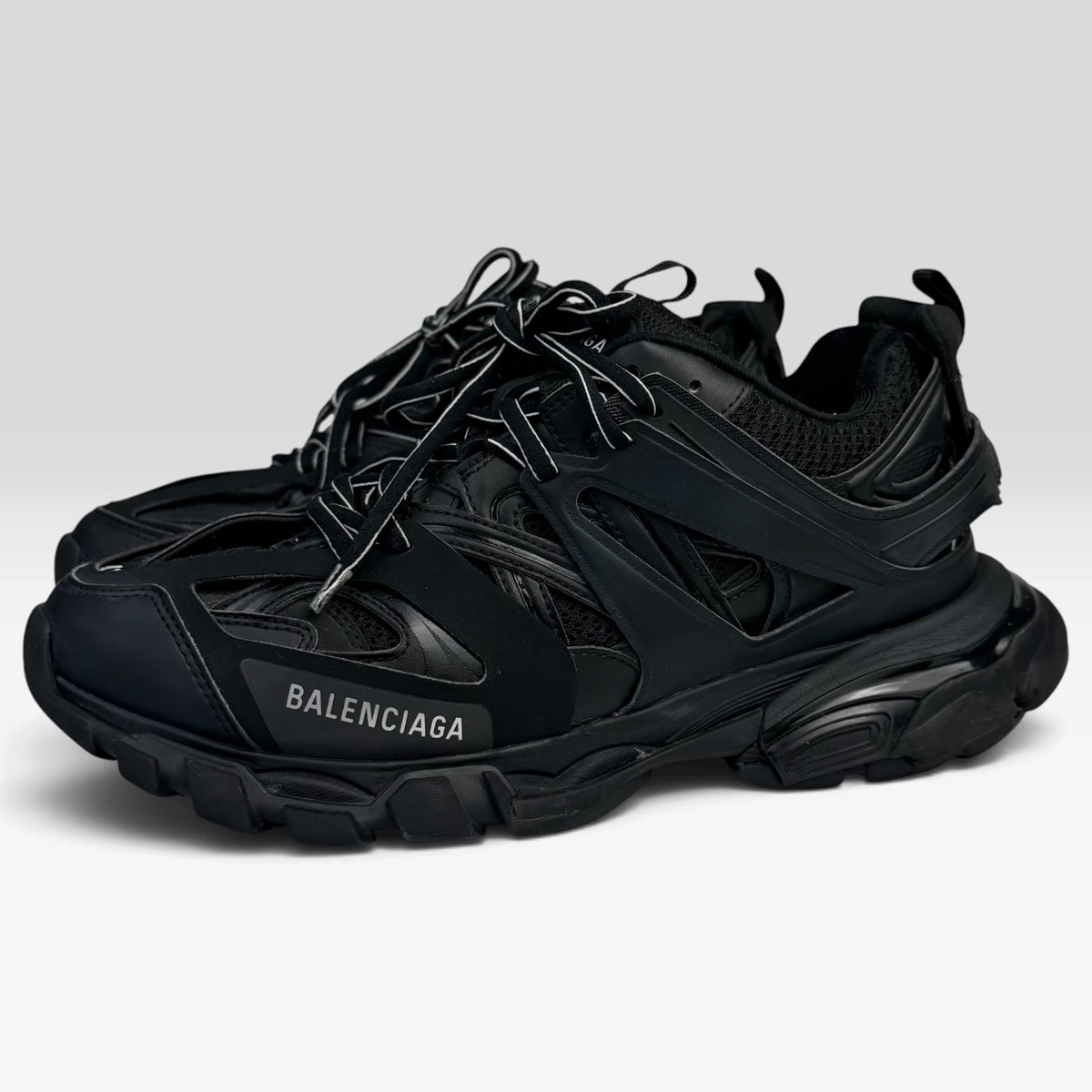 Balenciaga Track Black – Incaltaminte Barbati BALENCIAGA recomandat de V STEALS