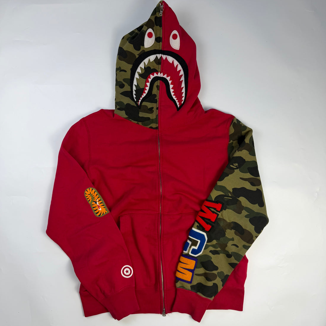 BAPE 1st Camo Shark Full Zip Hoodie Green, roșu, vedere din față