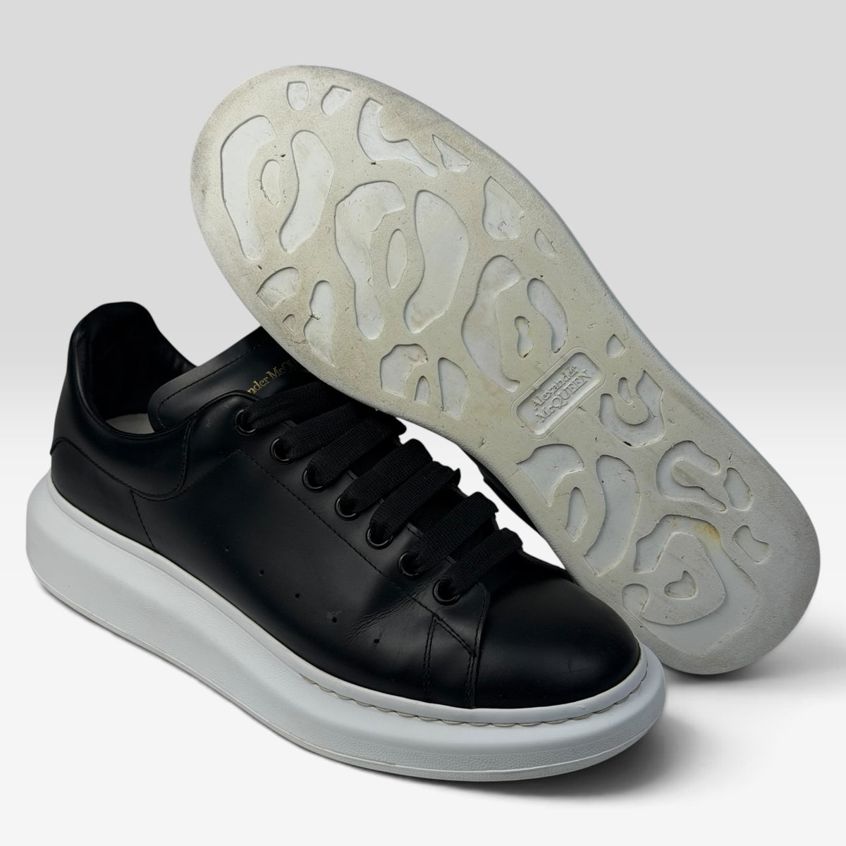 Alexander McQueen Oversized Sneakers Black/Black