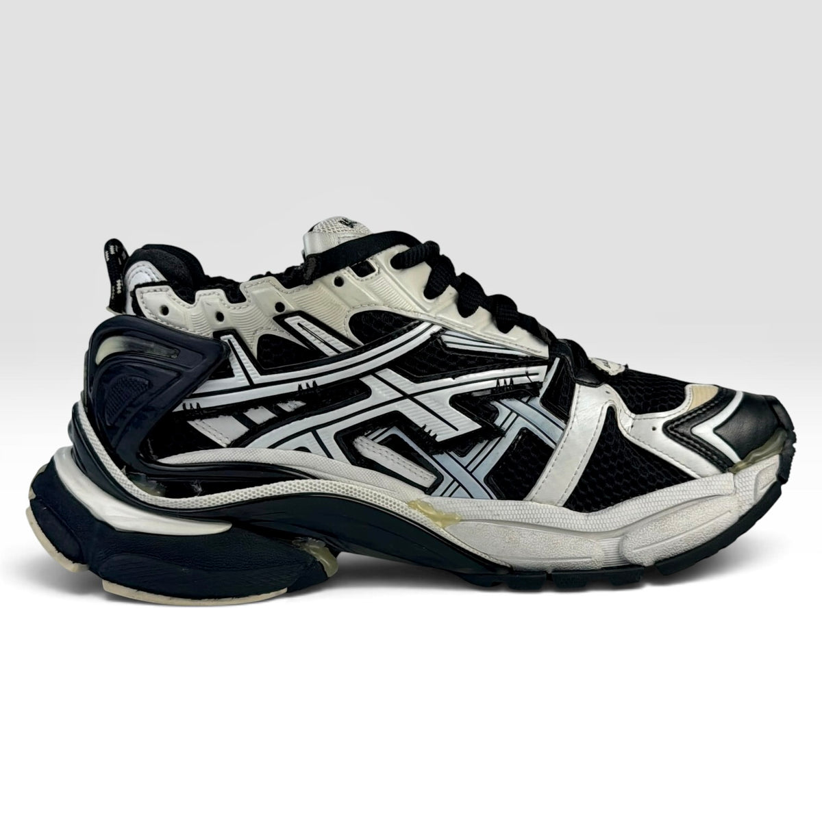 Balenciaga Runner Black/White