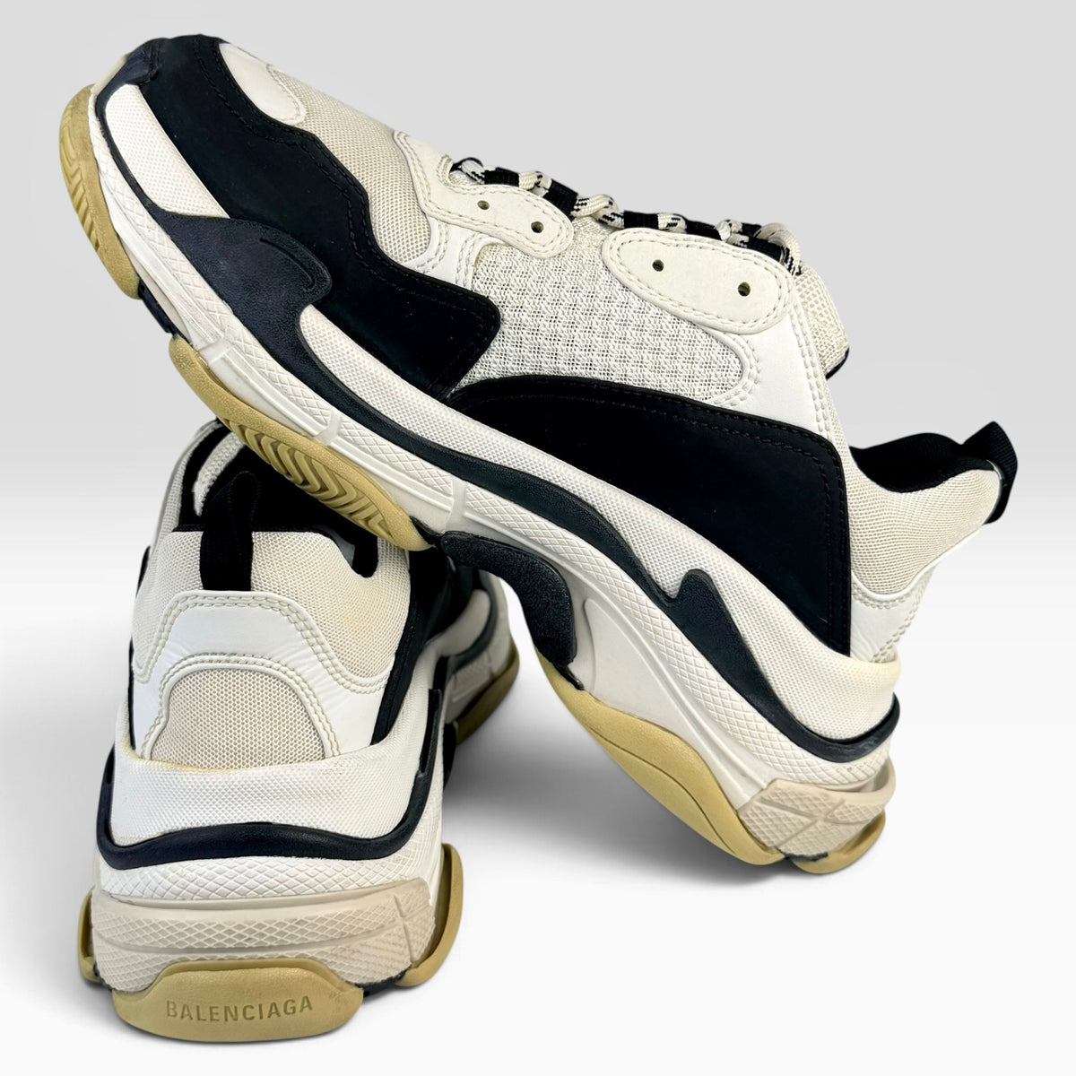 Balenciaga Triple S White/Black