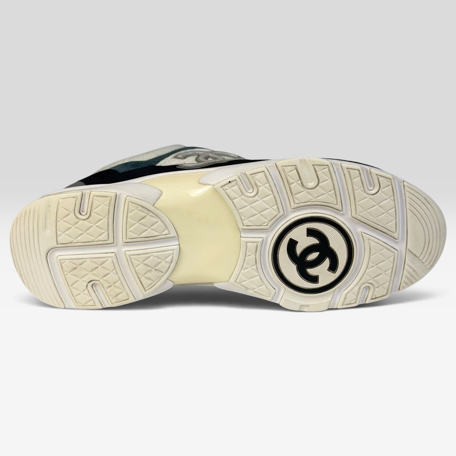 Chanel CC Logo Runner Sneakers Navy/White/Orange | Sneakers Chanel