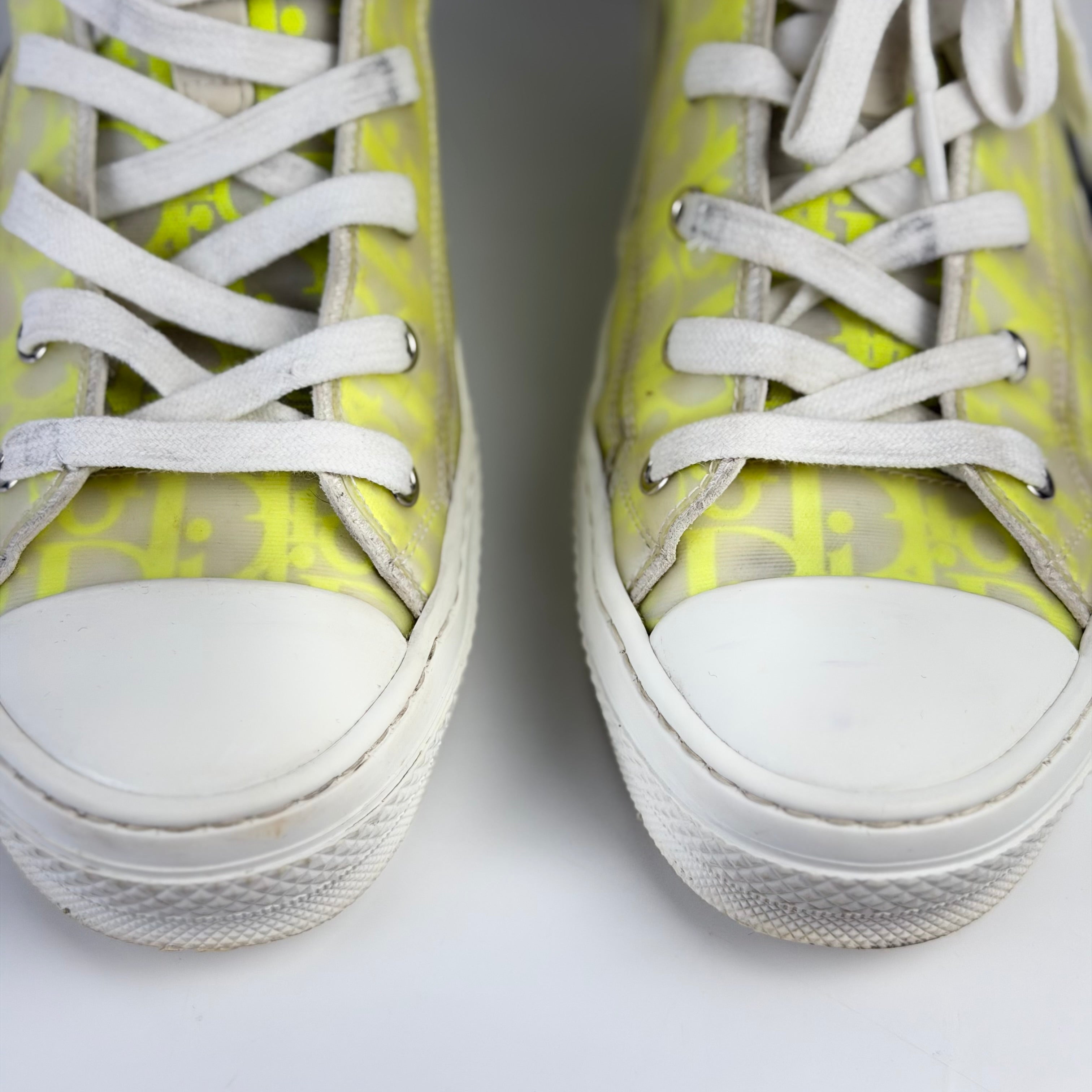Dior B23 Neon