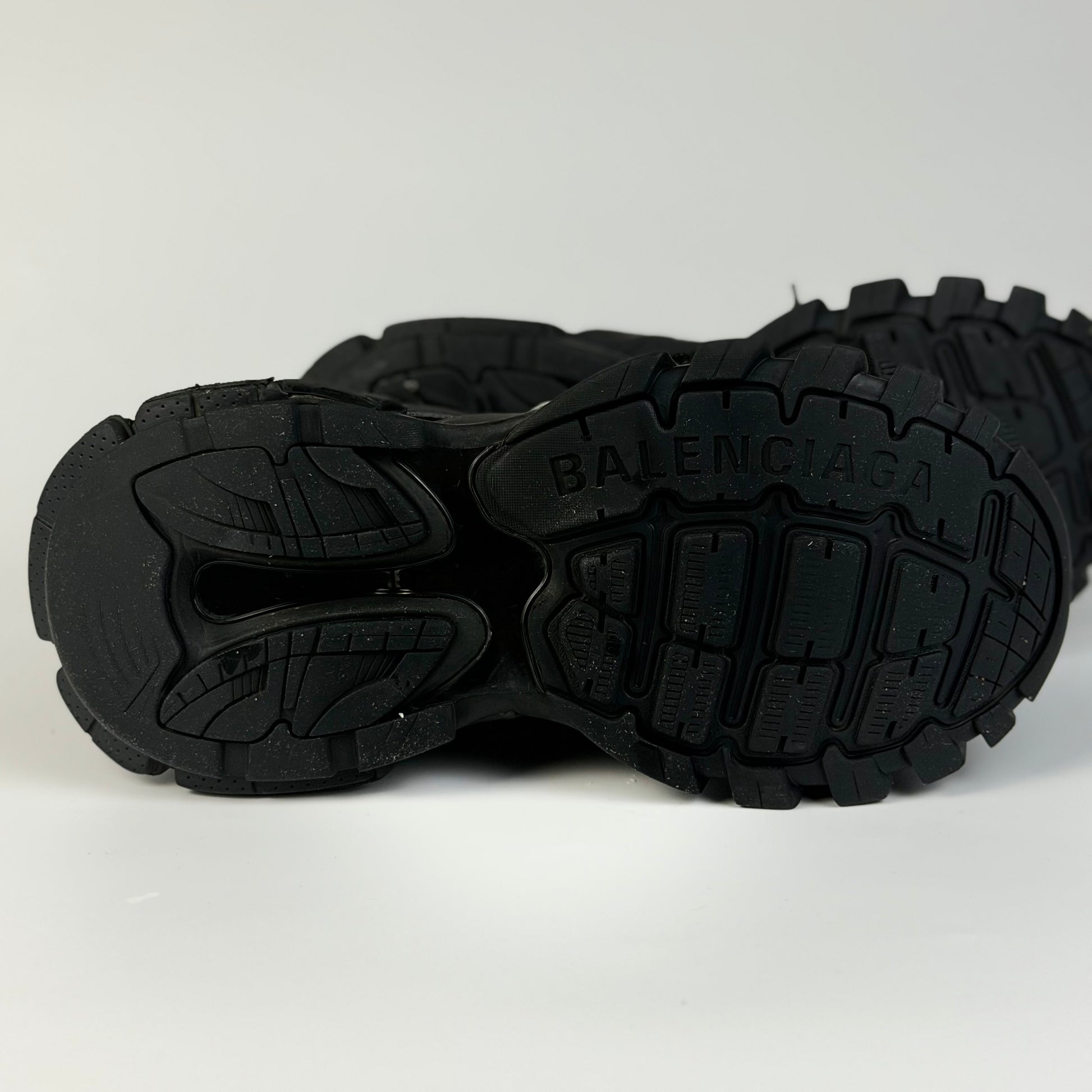 Balenciaga Track Black