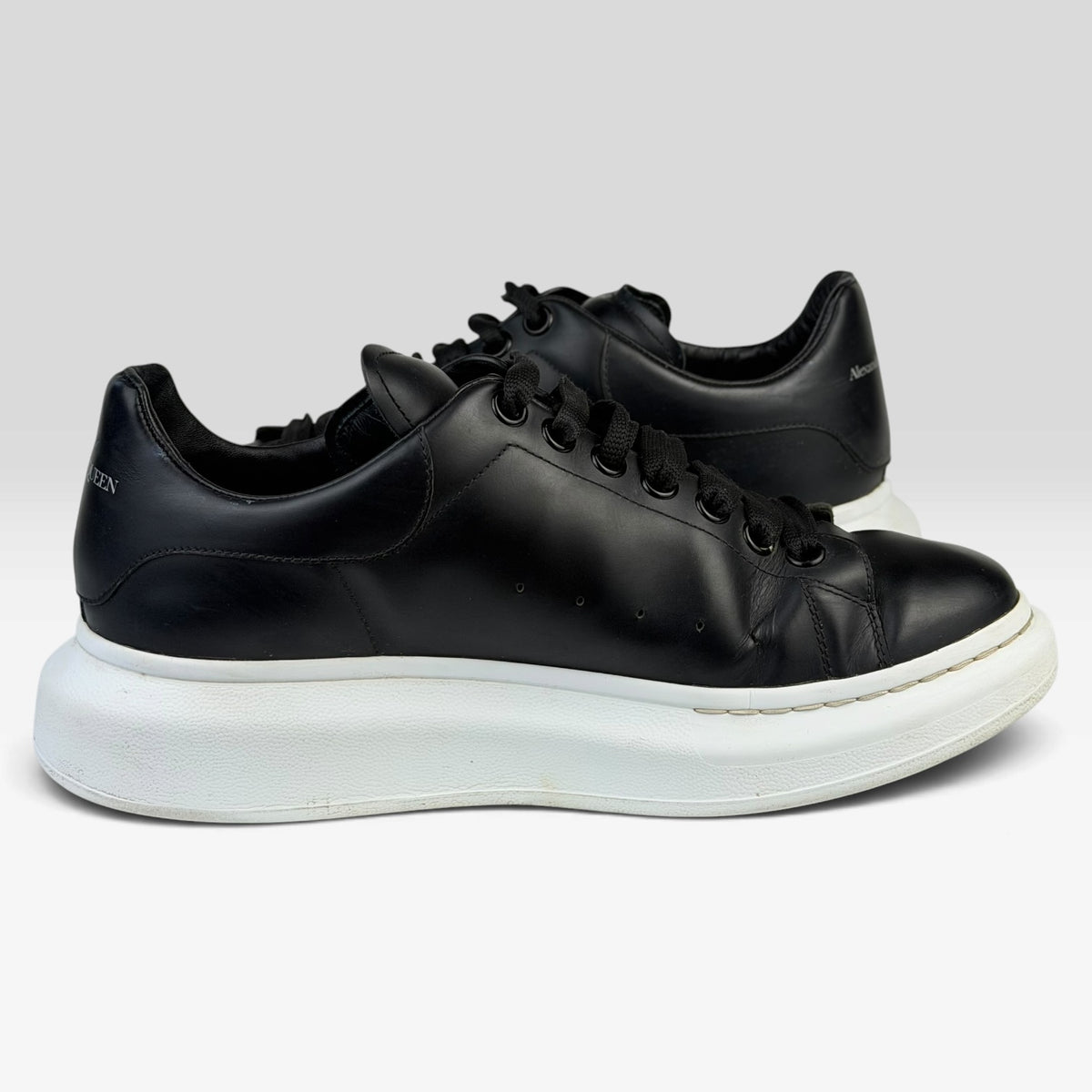 Alexander McQueen Oversized Sneakers Black/White