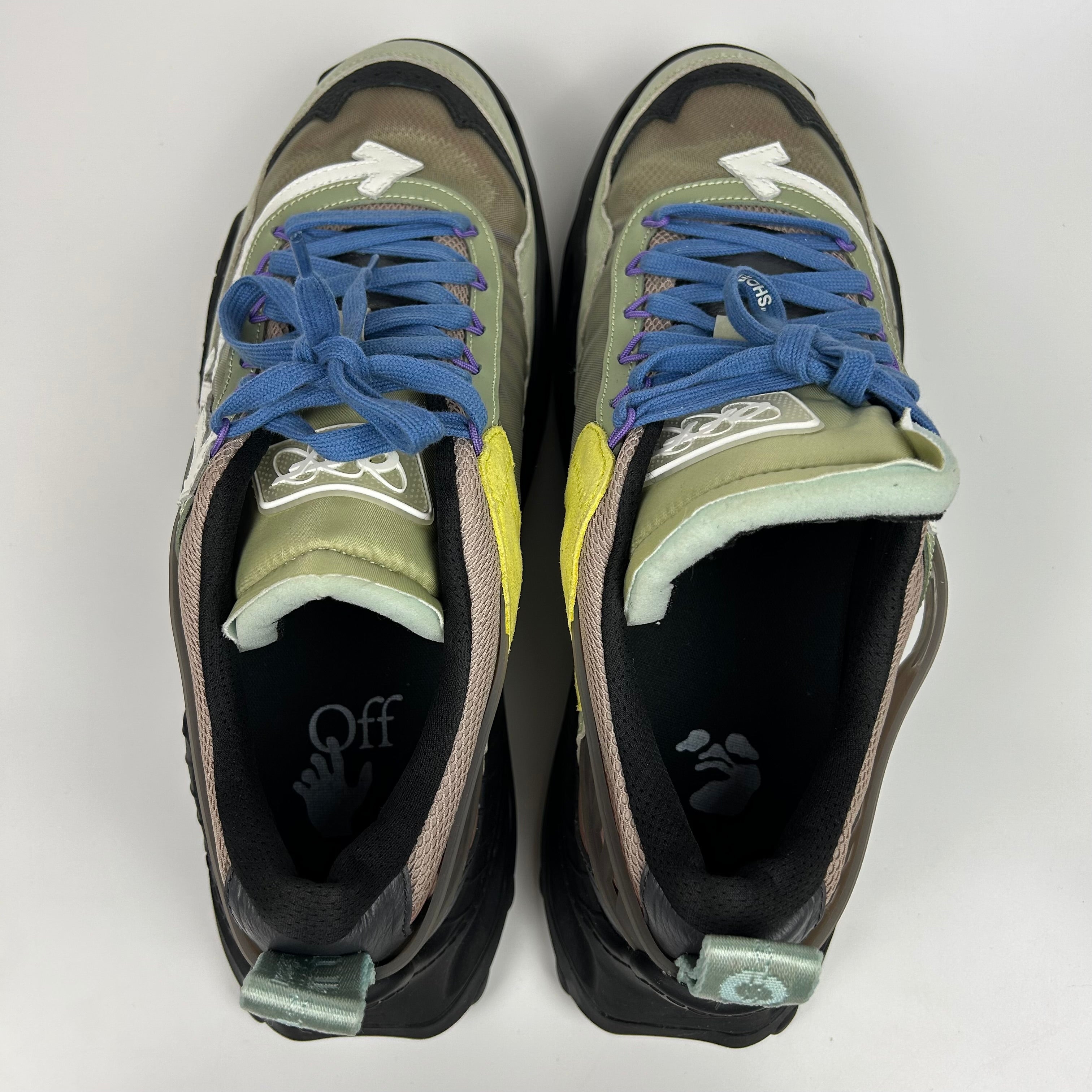 Off-White sneakers – detaliu talpă | VSTEALS