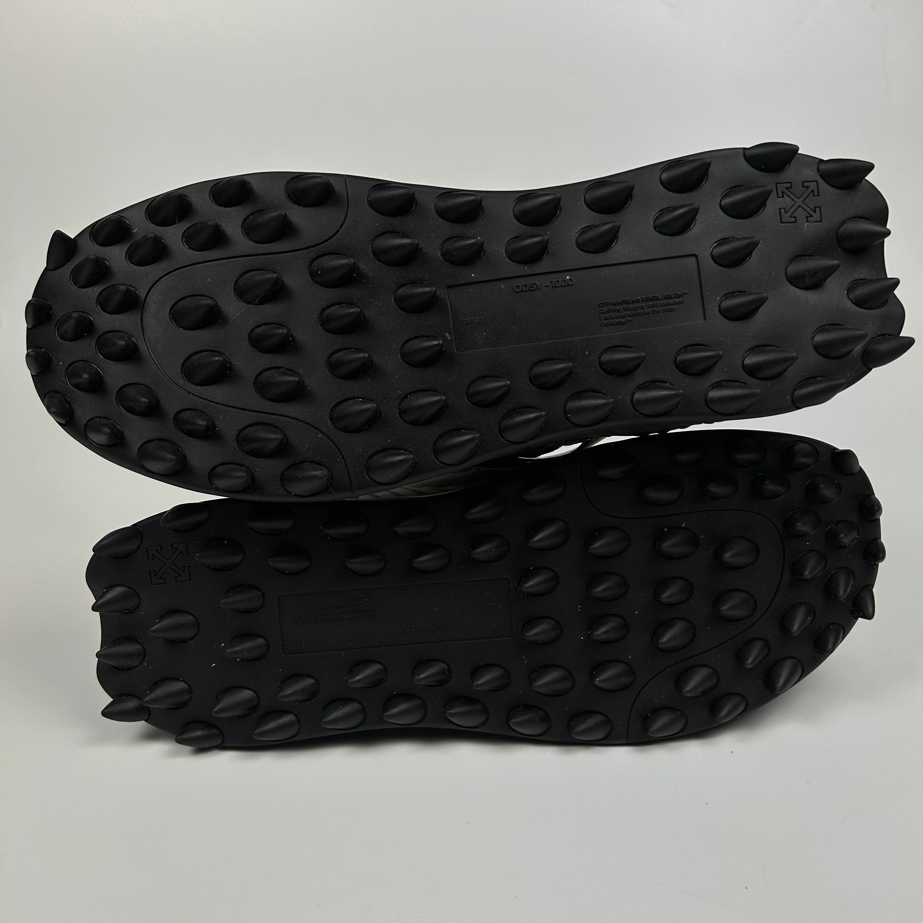 Off-White sneakers – detaliu talpă | VSTEALS