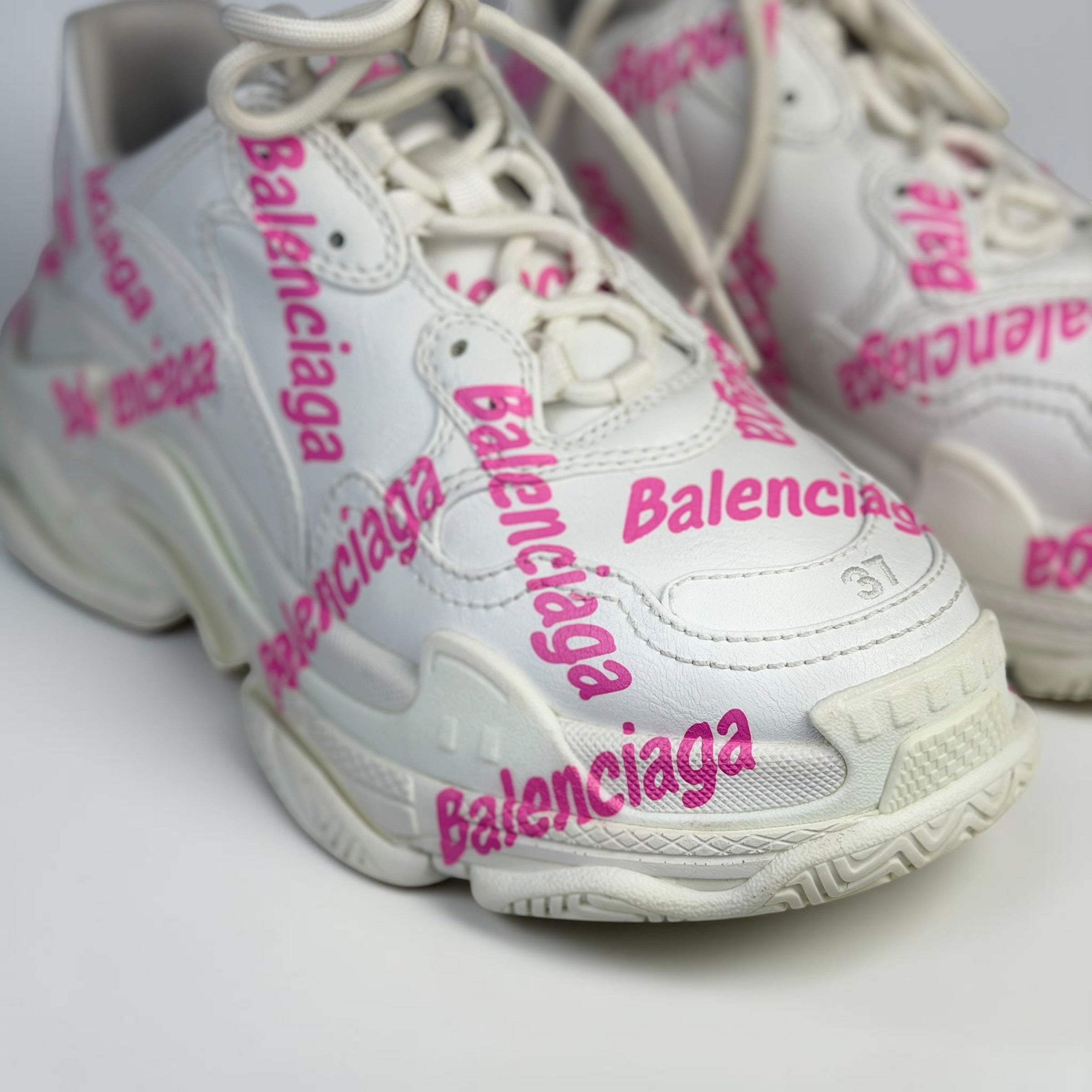Balenciaga logo – vedere lateral | VSTEALS