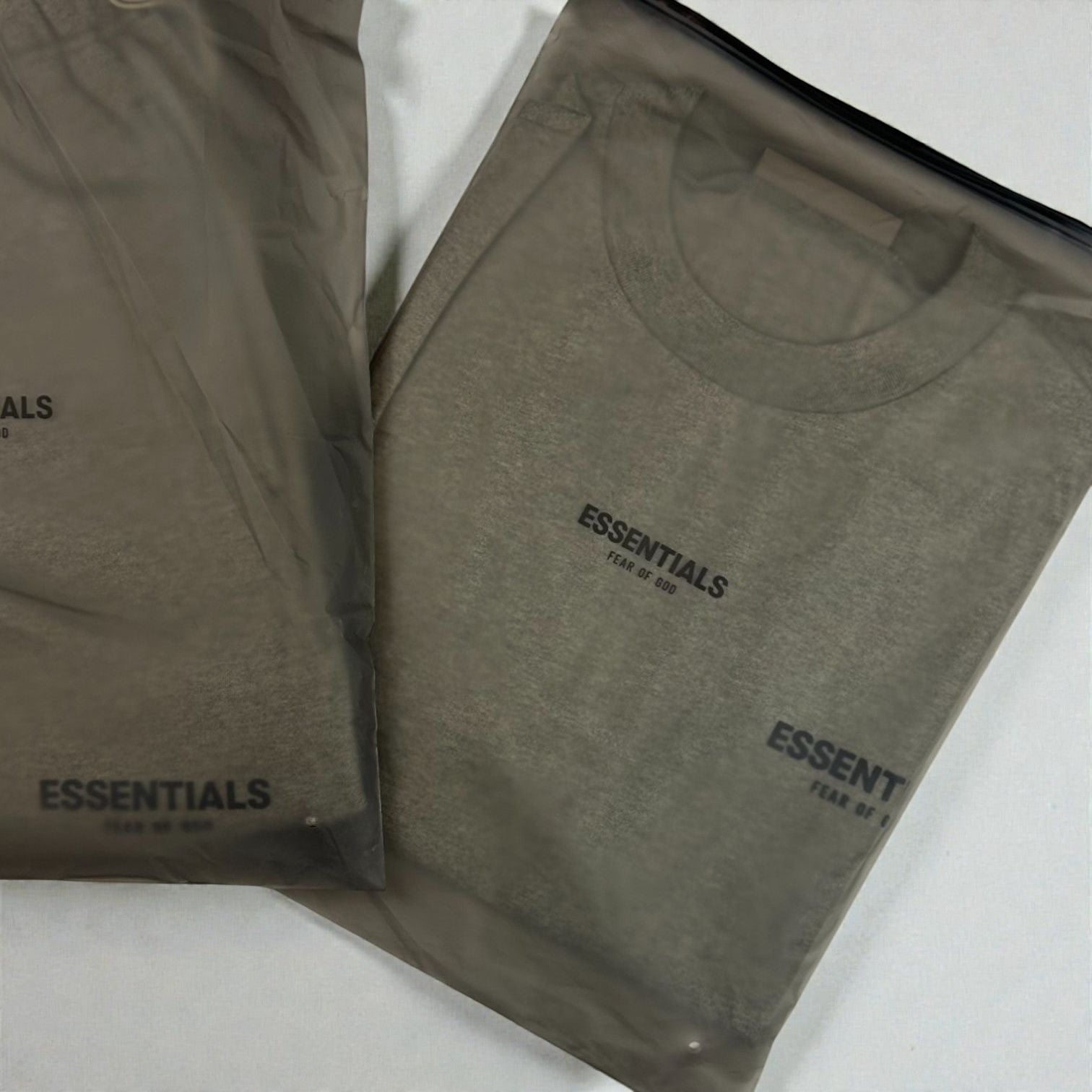 Tricou Essentials Fear of God "Dark Oatmeal"