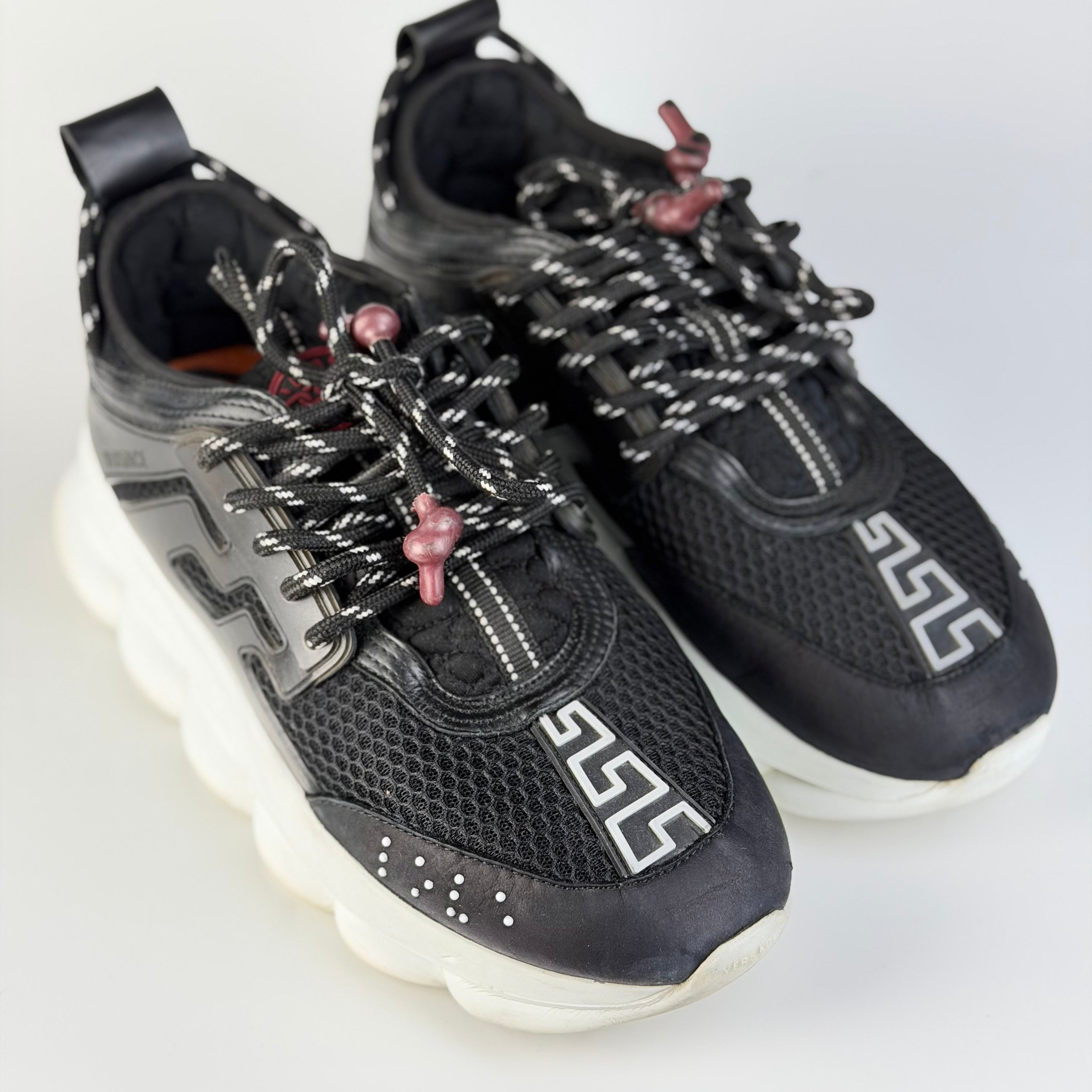Versace Chain Reaction Black White