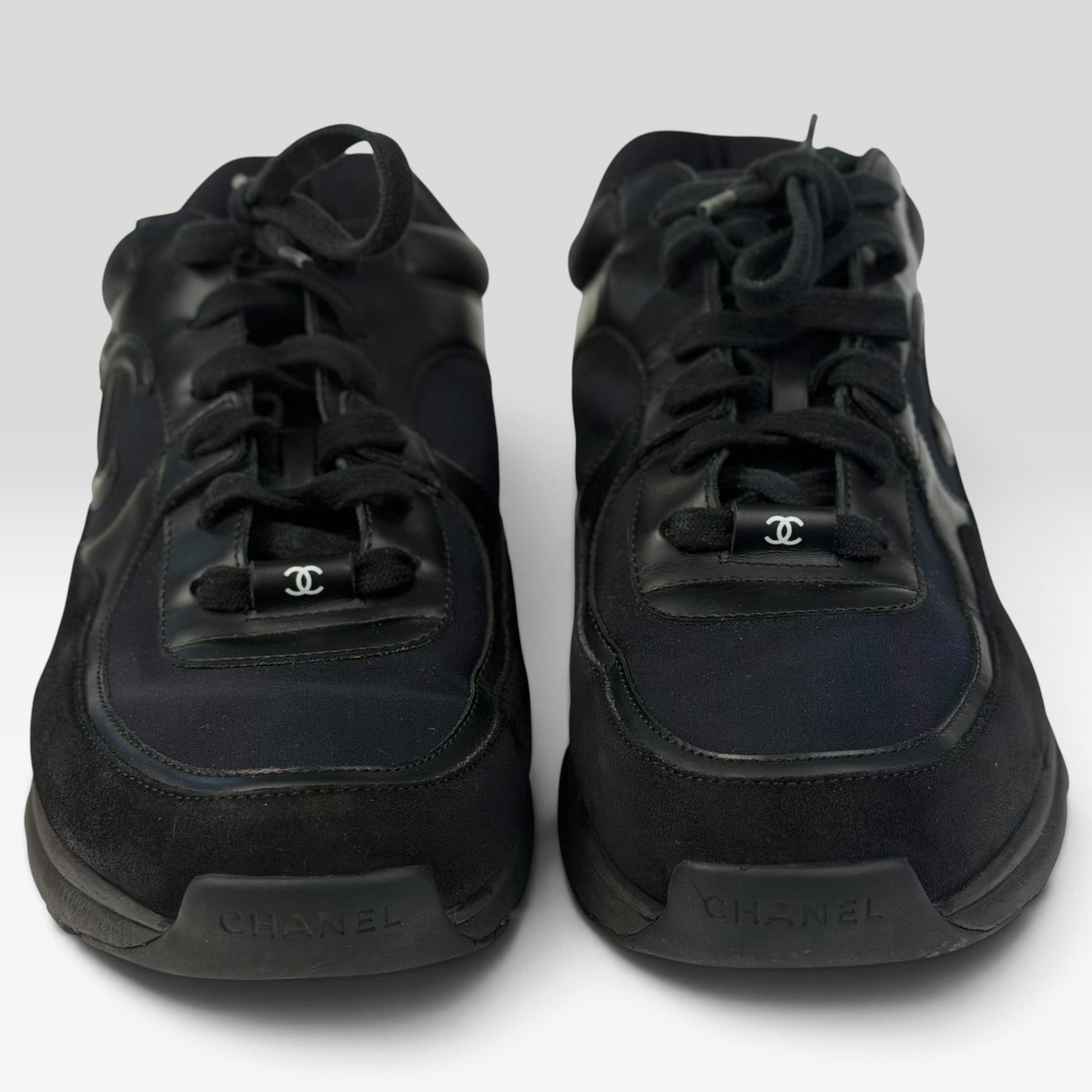 Chanel CC Logo Suede Low-Top Sneakers Black