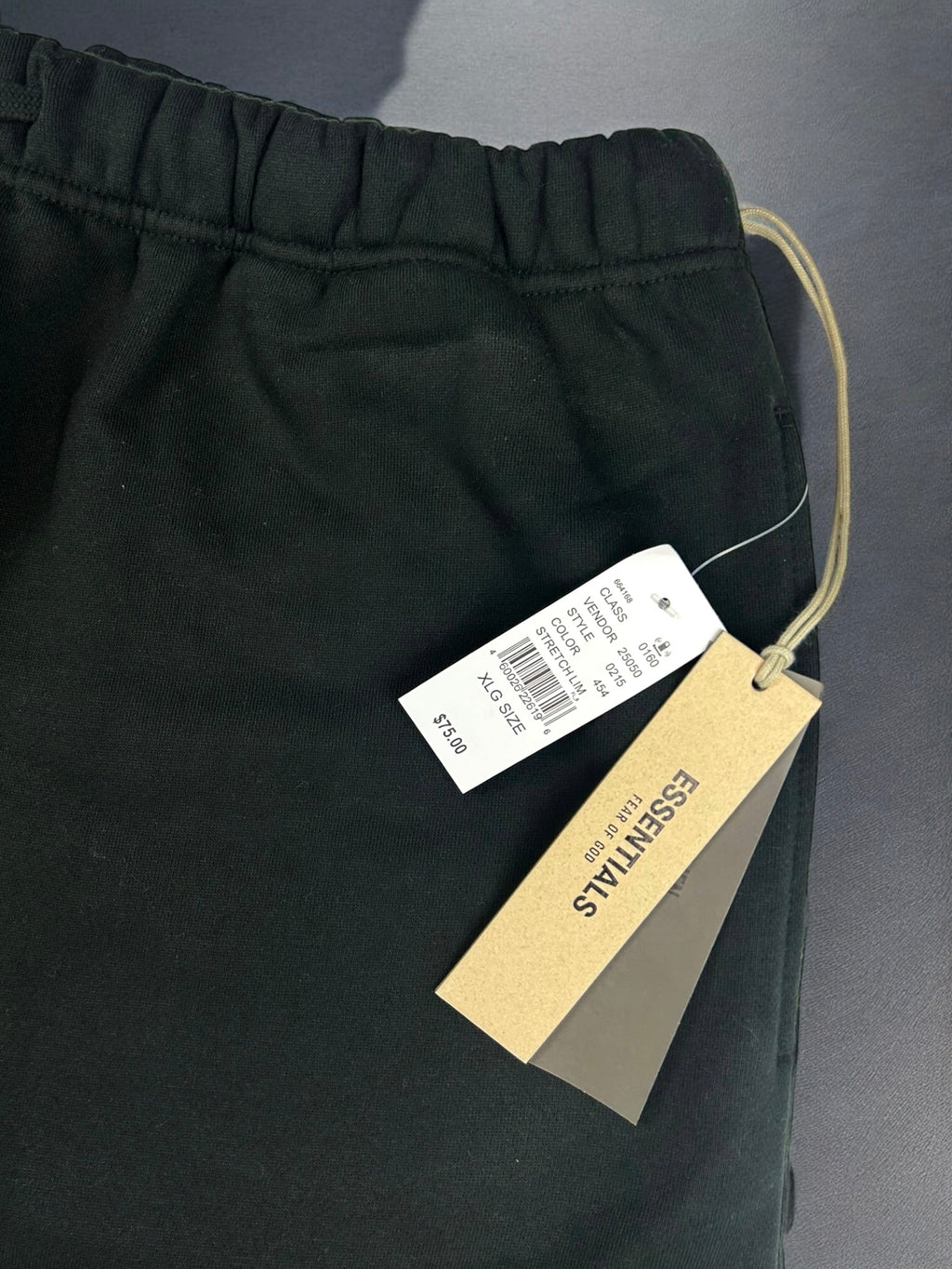Short Essentials Fear of God "Stretch Limo