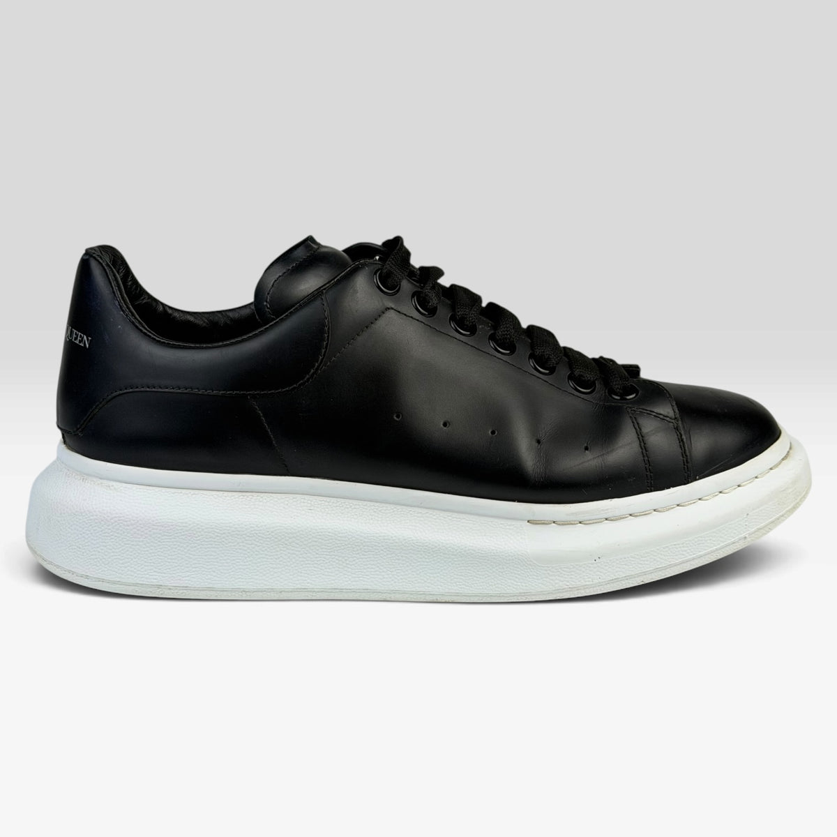 Alexander McQueen Oversized Sneakers Black/White