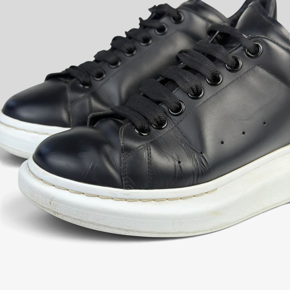 Alexander McQueen Oversized Sneakers Black/White