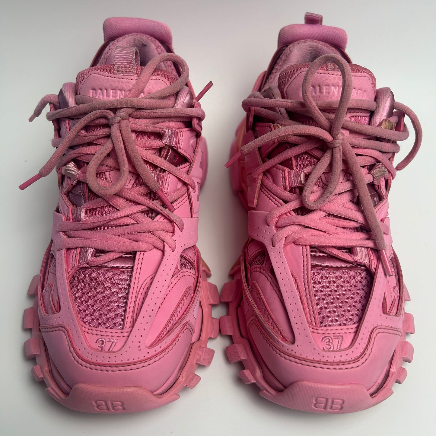 Track Pink