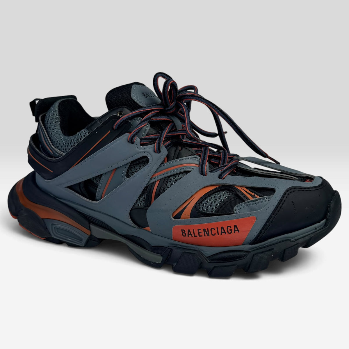 Balenciaga Track Dark Grey/Orange/Black – Incaltaminte Barbati BALENCIAGA în mărimile 42 la V STEALS