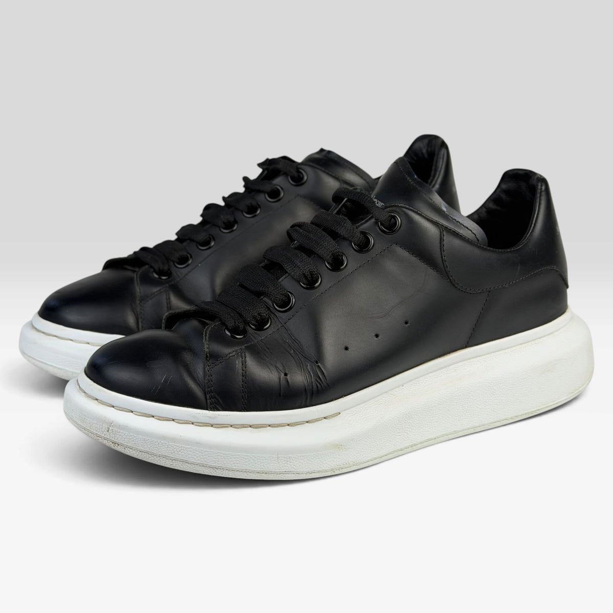 Alexander McQueen Oversized Sneakers Black/White