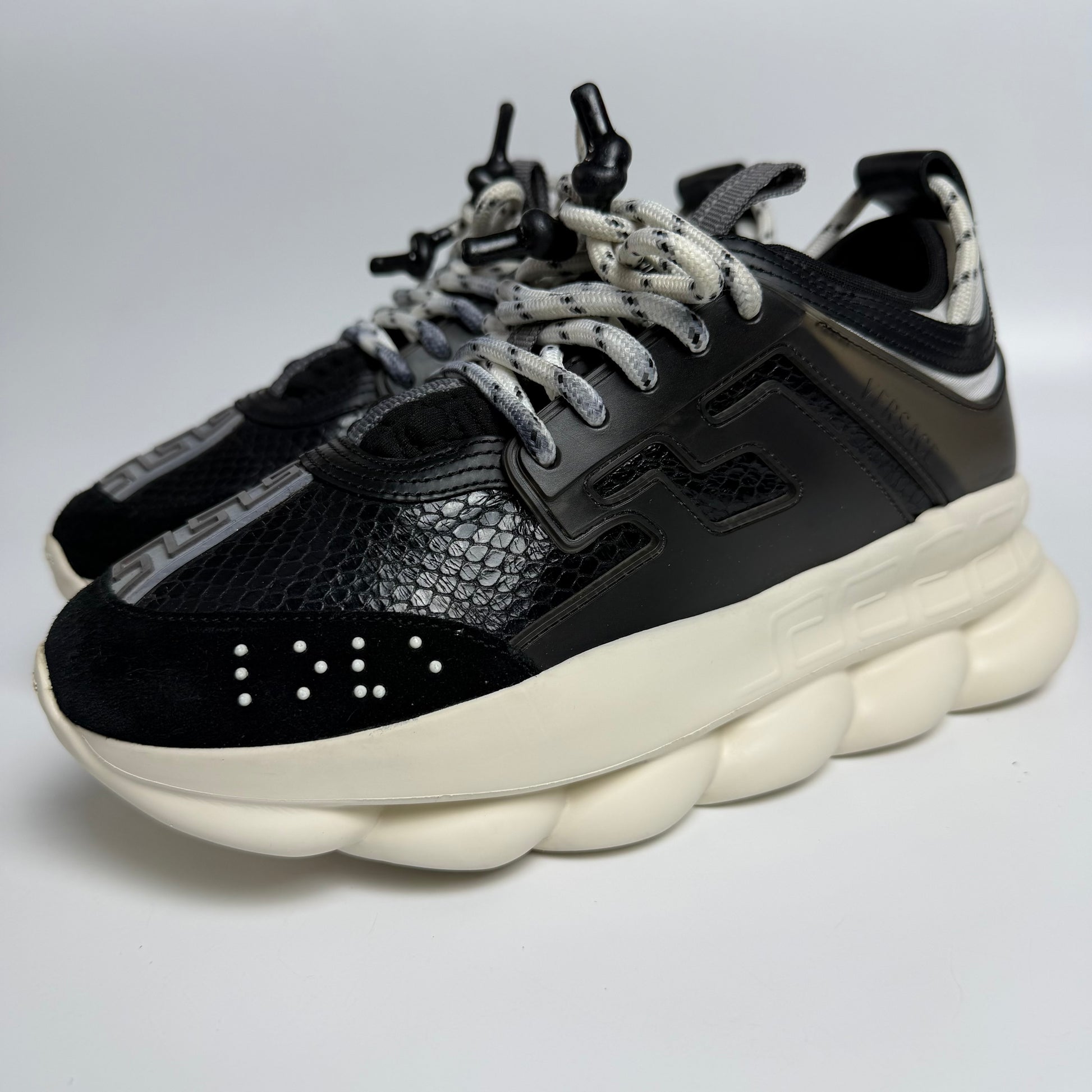 Versace Chain Reaction Black White