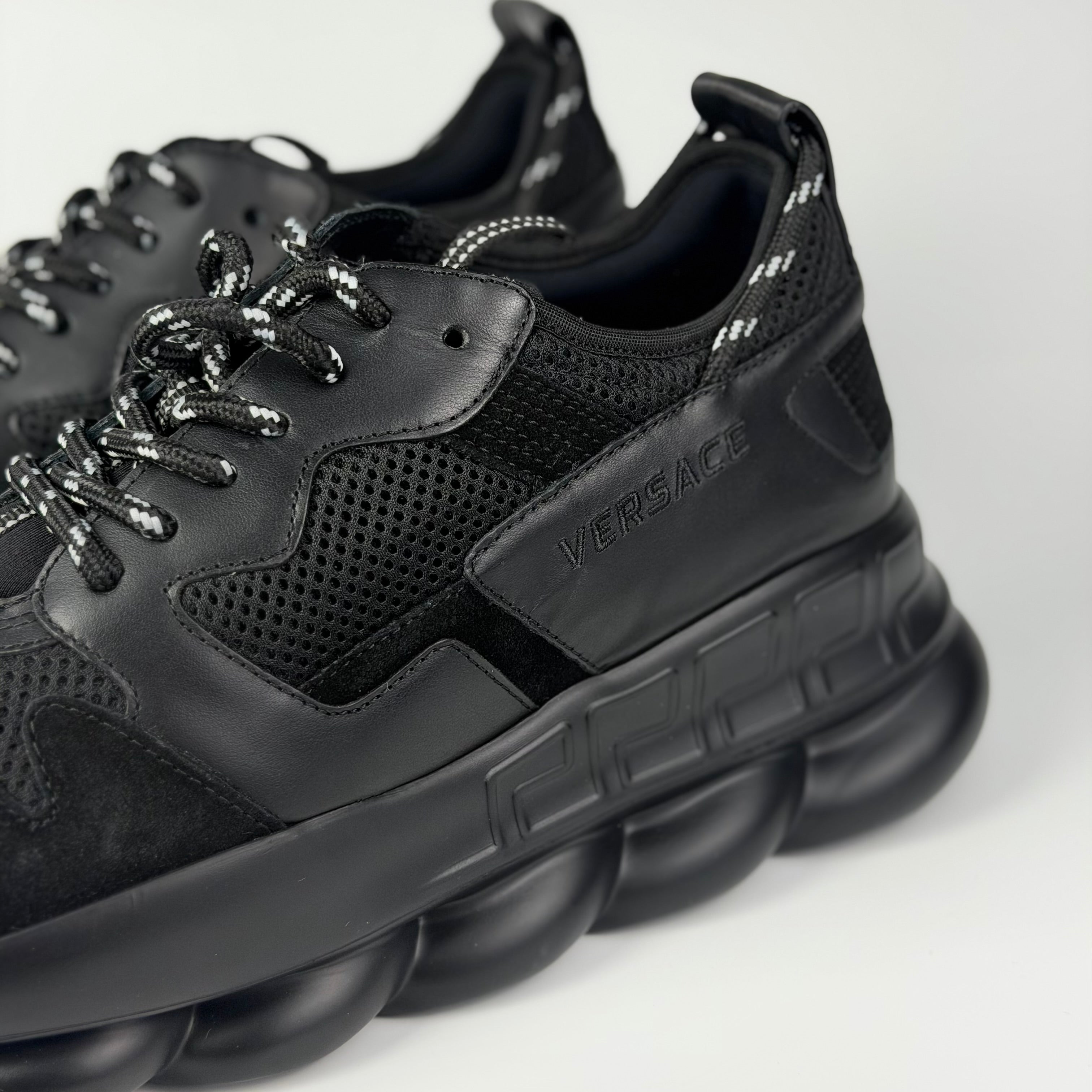 Versace Chain Reaction Black