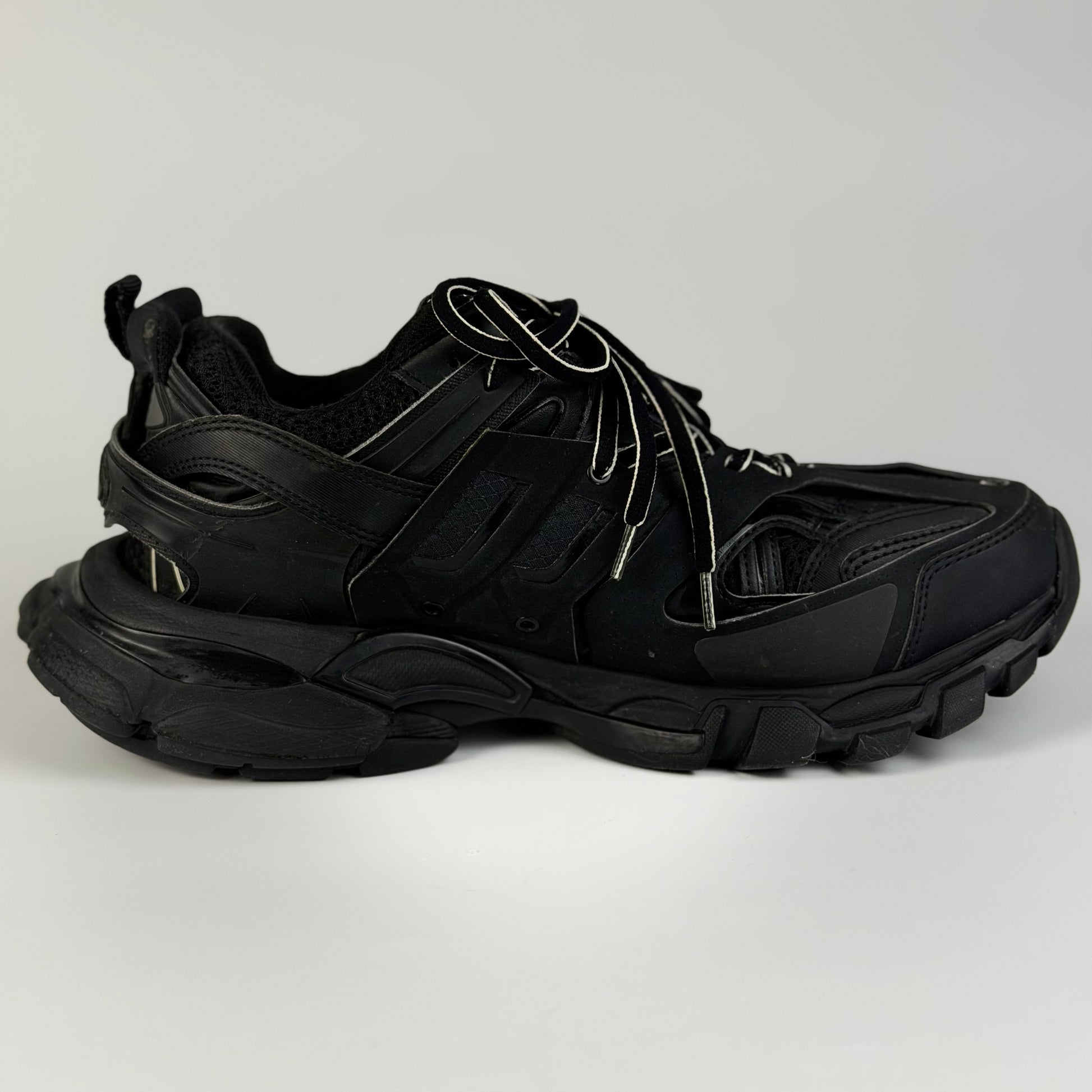 Balenciaga Track Black