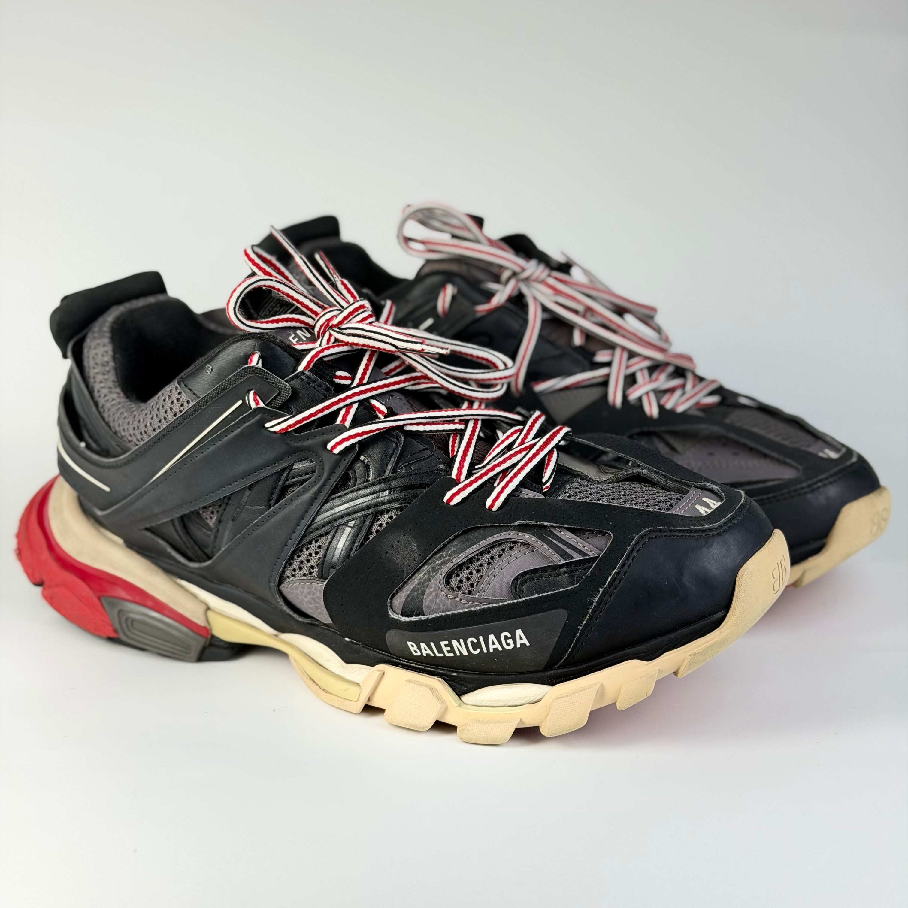 Balenciaga sneakers – vedere față | VSTEALS
