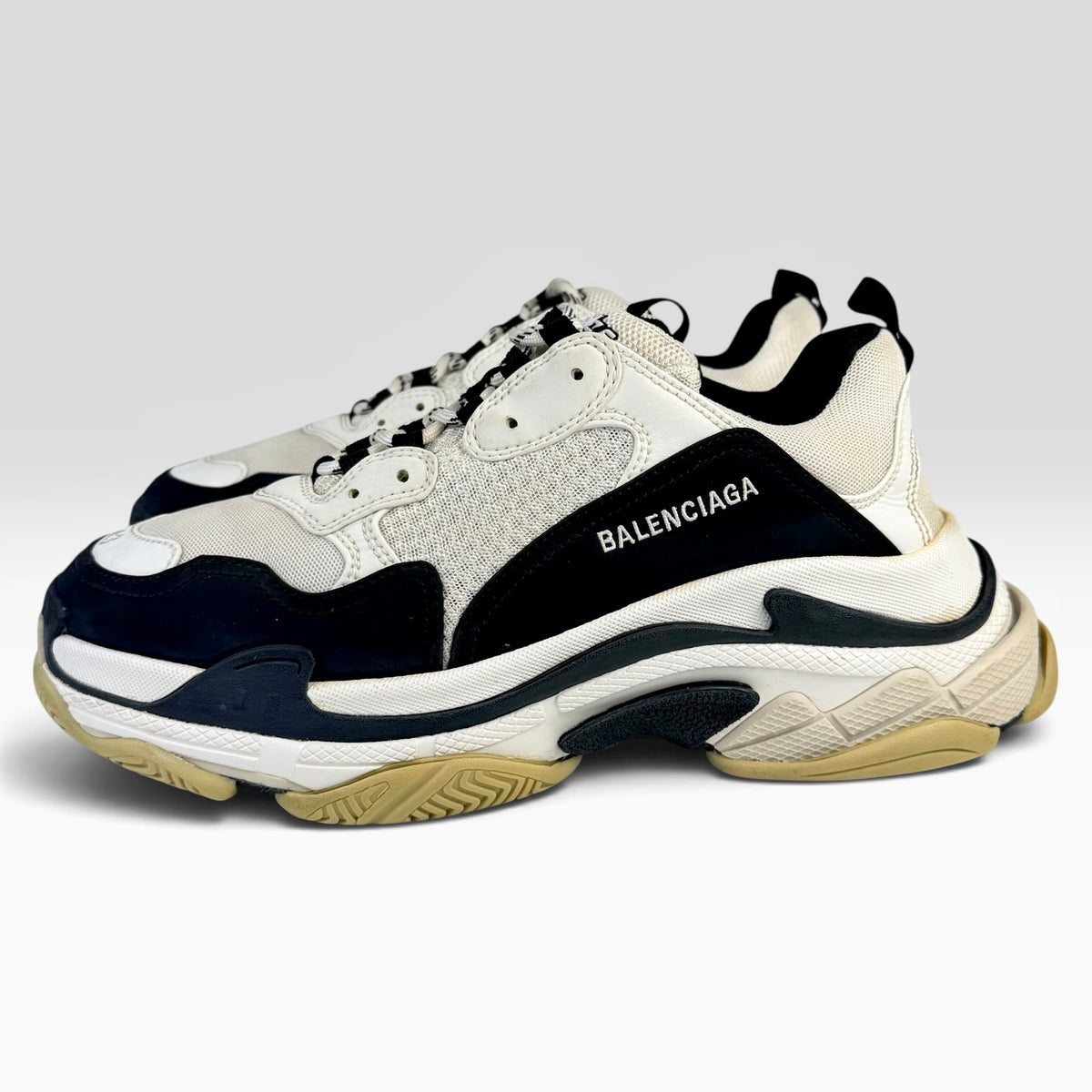 Balenciaga Triple S White/Black