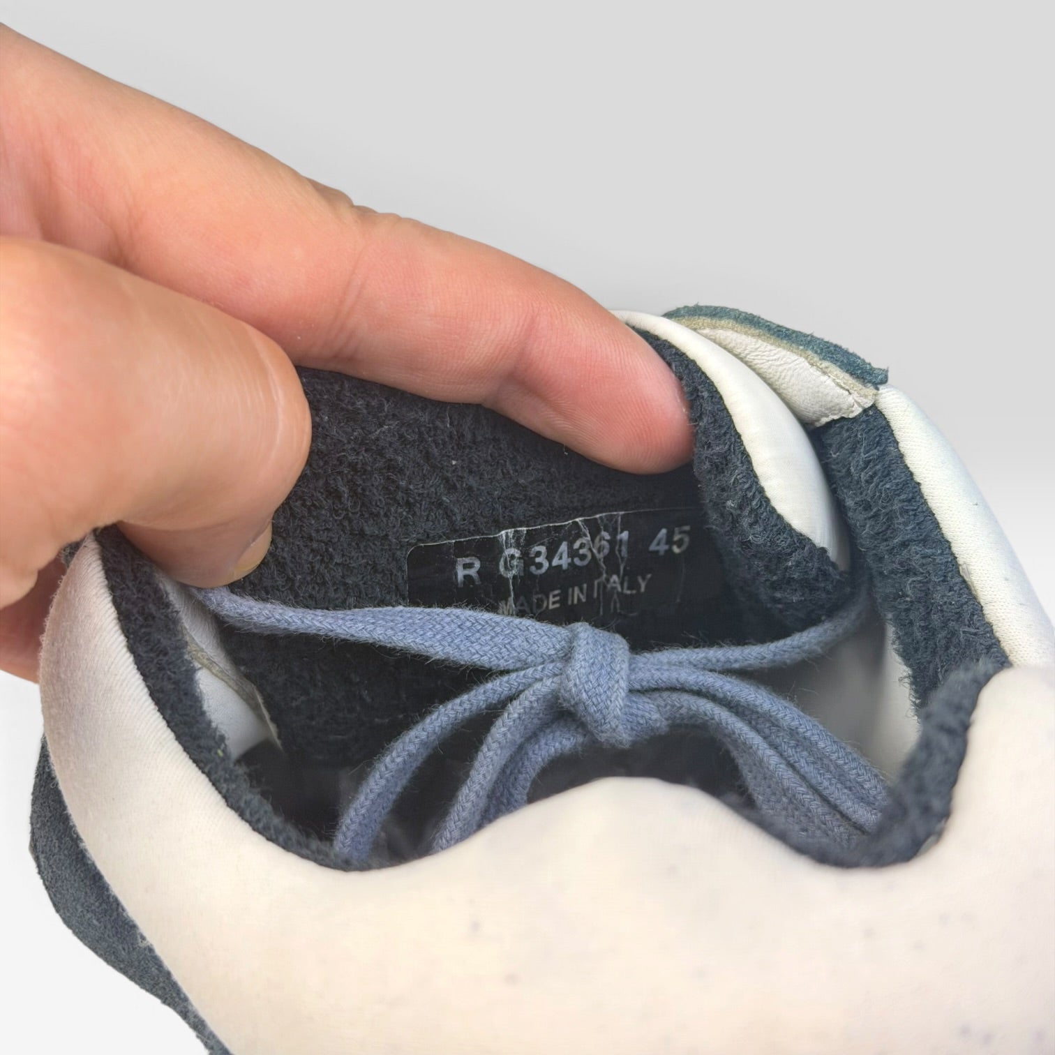 Chanel CC Logo Runner Sneakers Navy/White/Orange | Sneakers Chanel