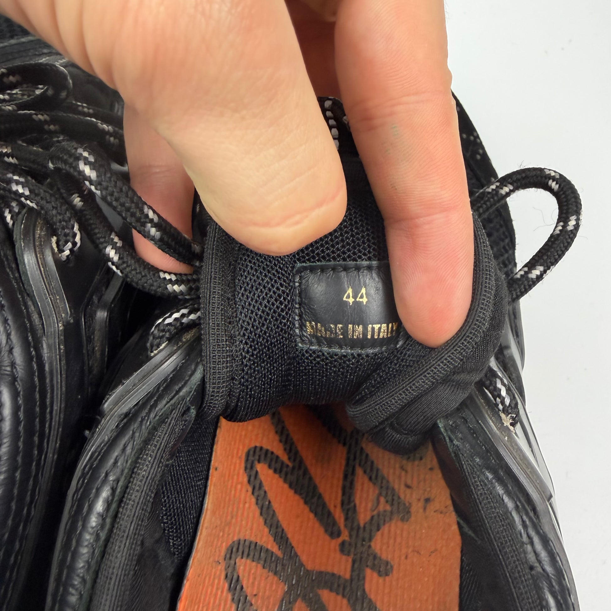 Versace Chain Reaction Black