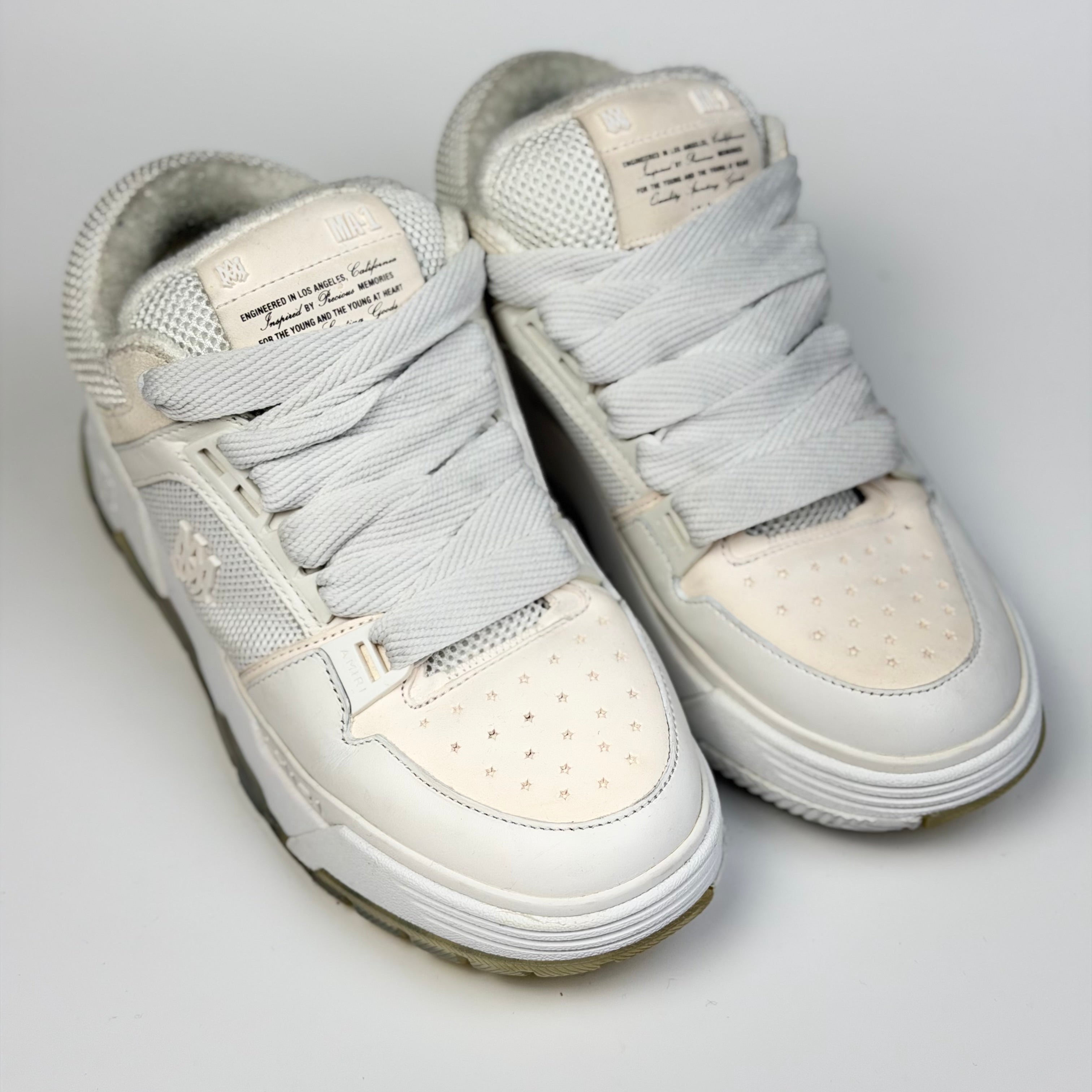 Amiri sneakers – detaliu logo | VSTEALS
