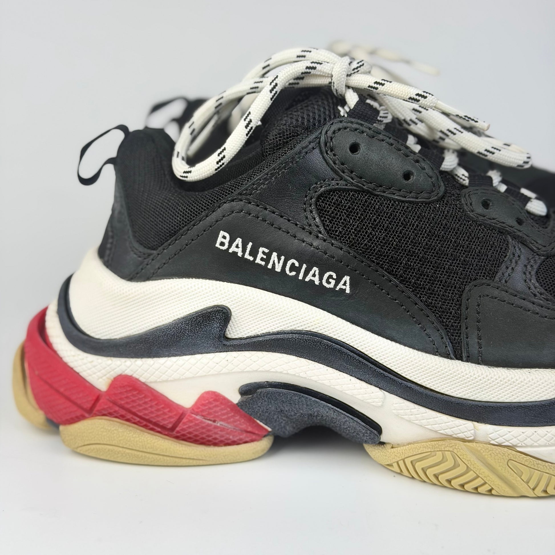 Balenciaga – vedere lateral | VSTEALS