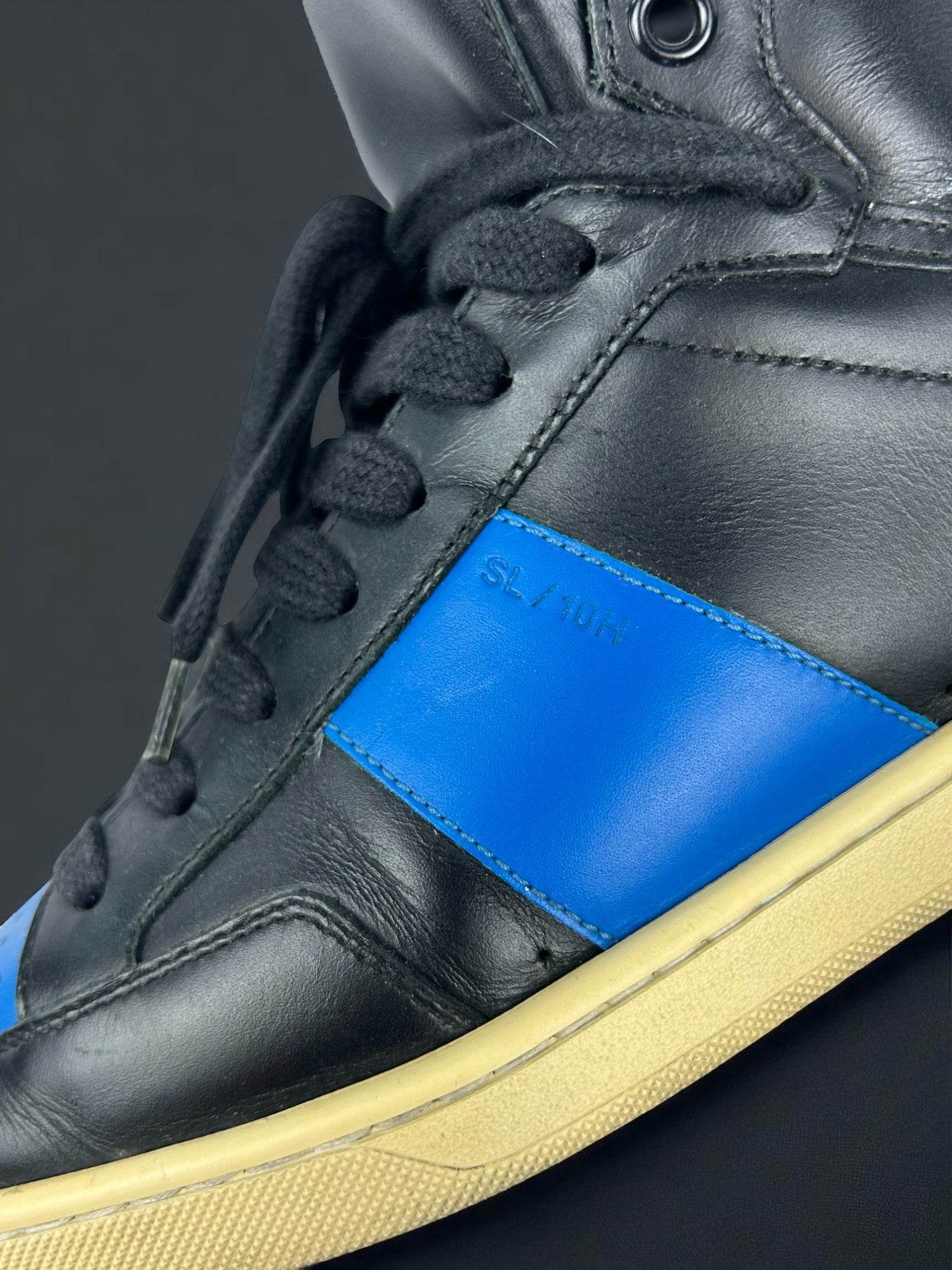 Saint Laurent SL/10H Sneakers - V STEALS