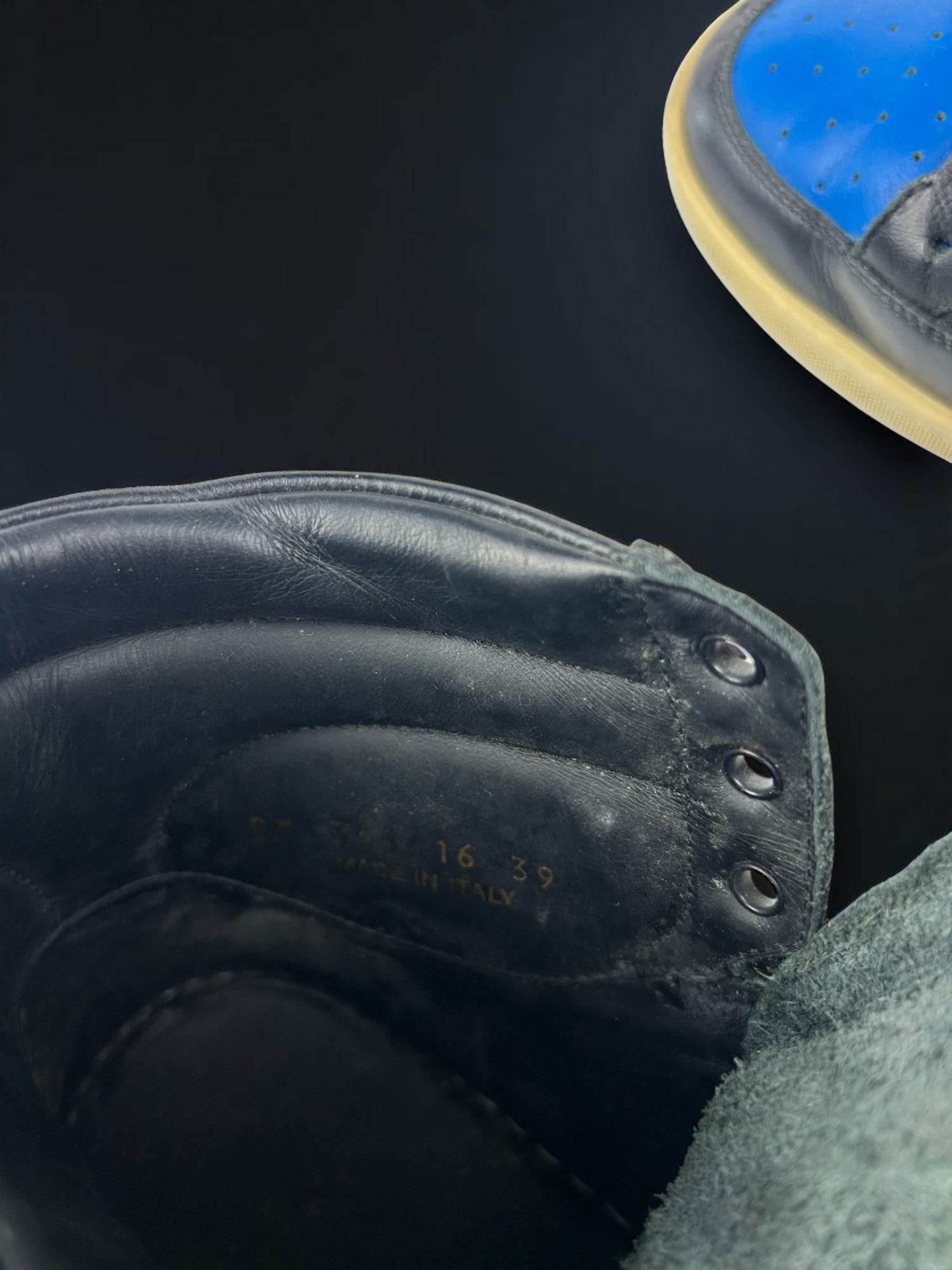 Saint Laurent SL/10H Sneakers - V STEALS