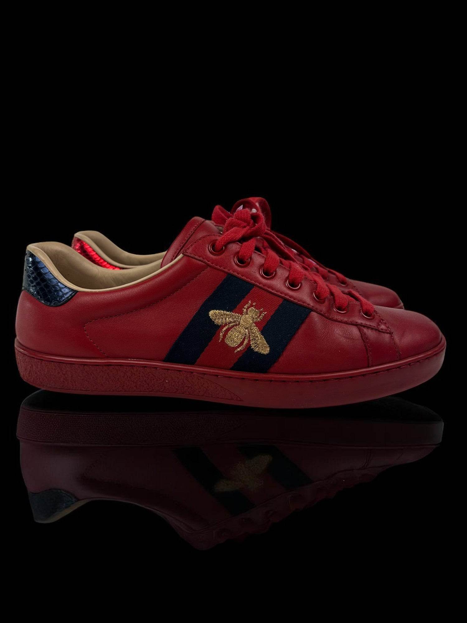 Gucci Ace Embroidered Bee - V STEALS