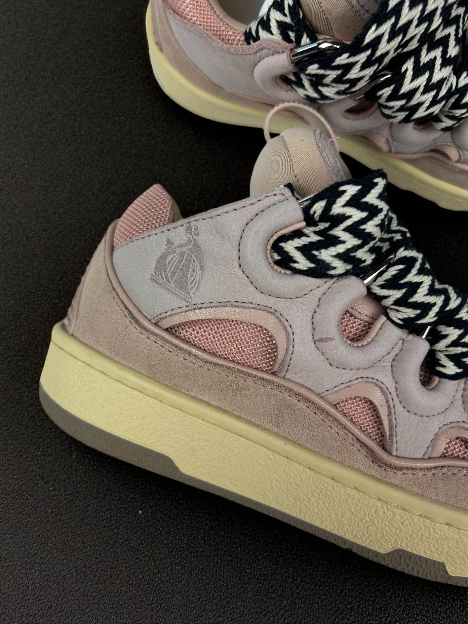 Lanvin Curb Pink Sneakers - V STEALS