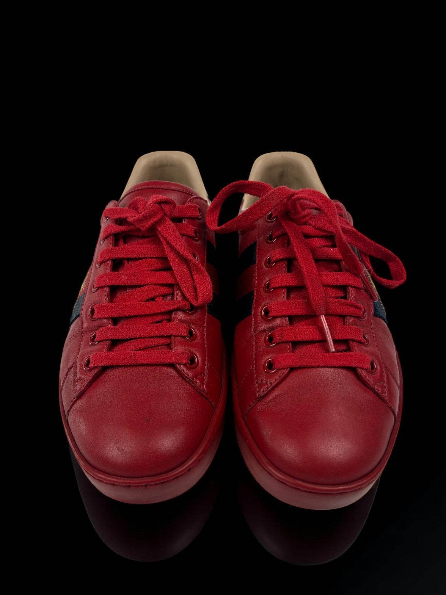 Gucci Ace Embroidered Bee - V STEALS