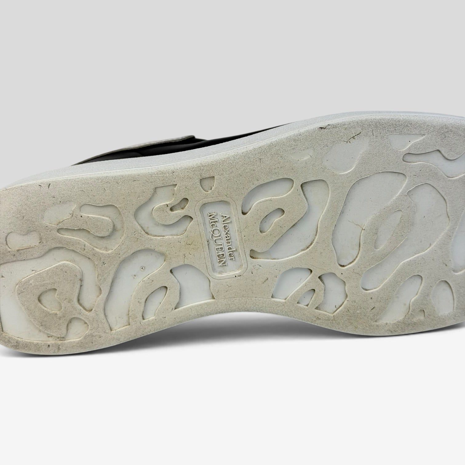 V STEALS Alexander McQueen oversized sneaker white rubber sole with embossed logo detail