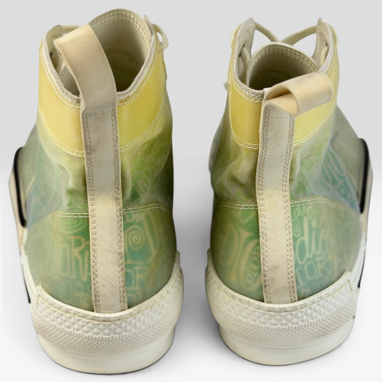 V STEALS Dior x Shawn Stussy B23 high-top sneakers in multicolor canvas with signature hand-written graphic print