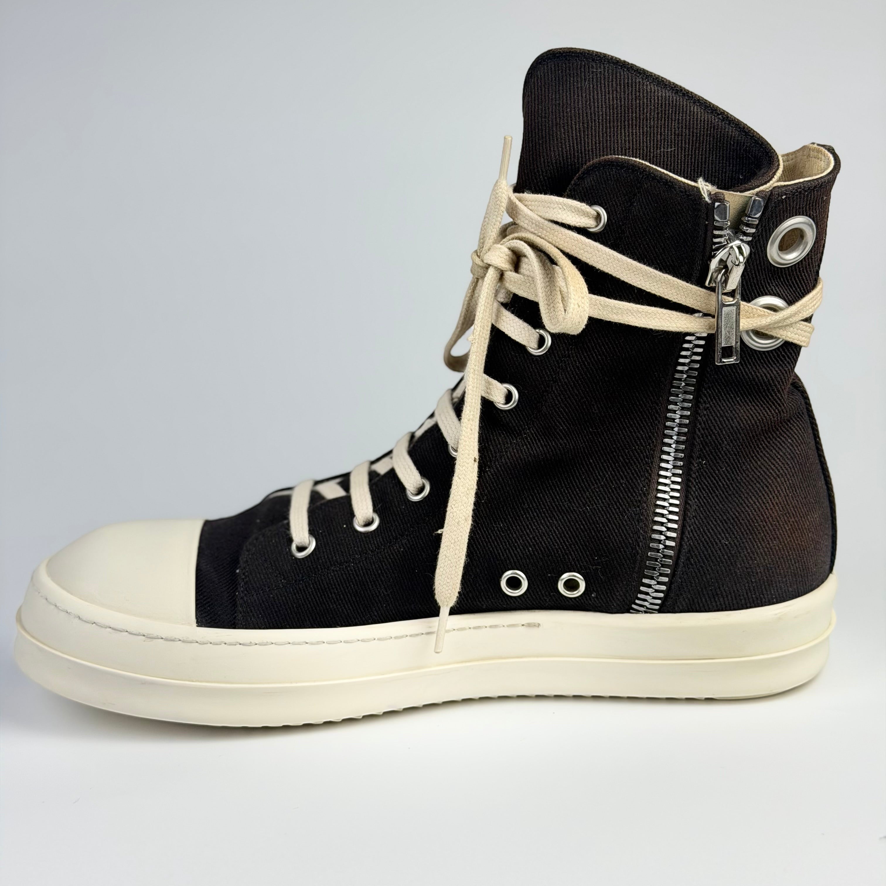 V STEALS Rick Owens Ramones high-top sneakers in black canvas with oversized metal eyelets and side zipper detail